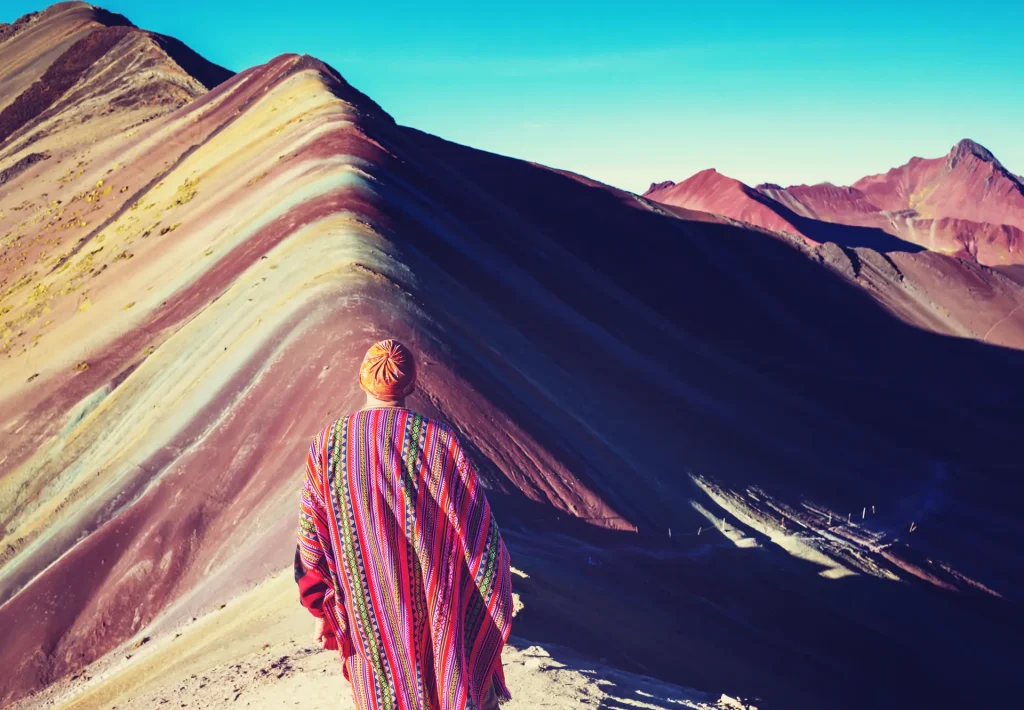 hiking-scene-vinicunca-cusco-region-peru-montana-de-siete-colores-rainbow-mountain