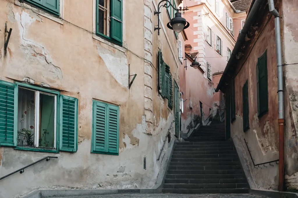 sibiu-stair-street-view-old-historical-houses
